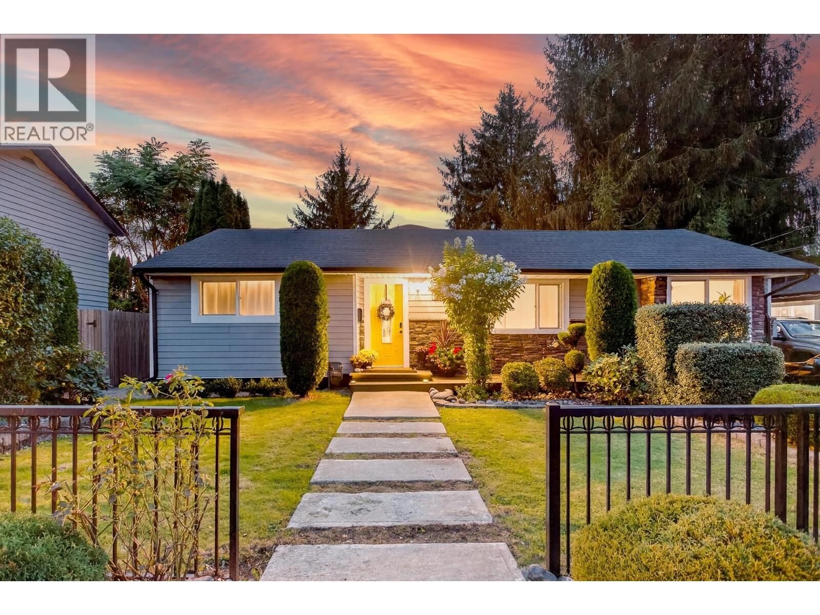 Photo de la propriété: 3841 St. Thomas Street BC V3B 2Z2