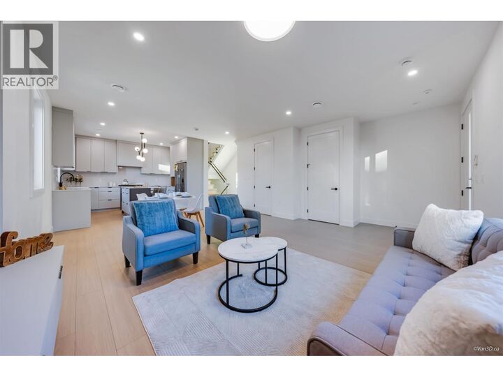 Property Photo:  4211 Graveley Street 3  BC V5C 3T7 