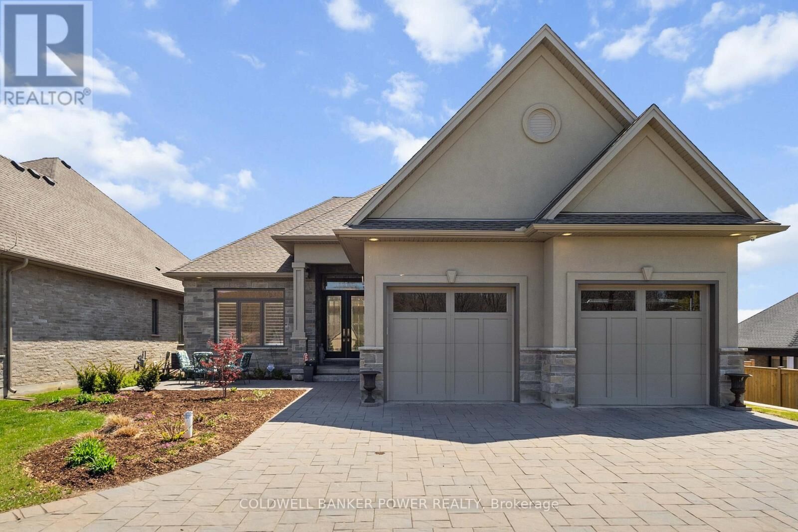 Photo de la propriété: 1710 Ironwood Road 21 ON N6K 0G9