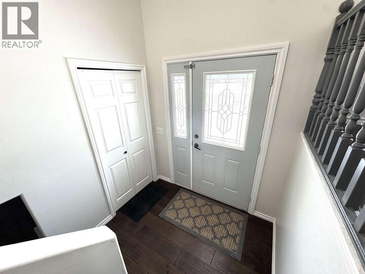 Photo de la propriété:  9015 107 Avenue  BC V1J 2P1 