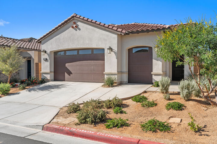 55729 Isleworth  La Quinta CA 92253 photo