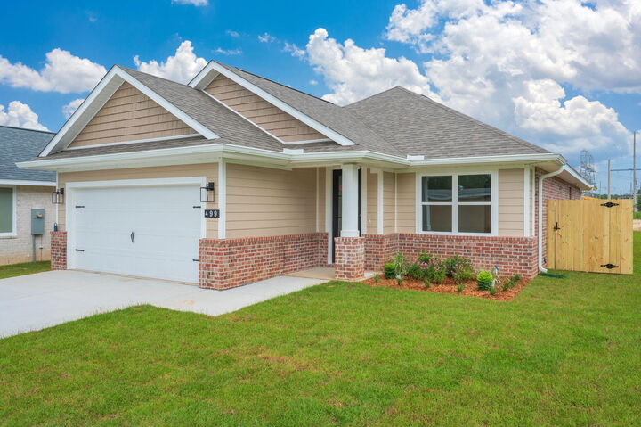 Property Photo: 499 Apache Street FL 32547