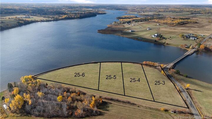 25-5 Chemin Bass River Point Road — photo 1