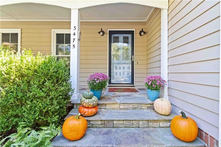 Property Photo: 3475 Tanbark Court NE GA 30319