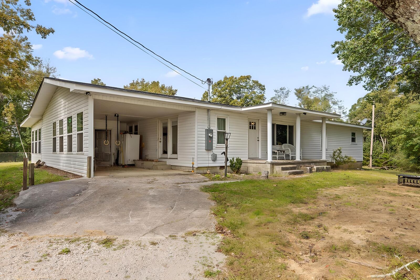 Property Photo: 373 County Road 159 AL 35958