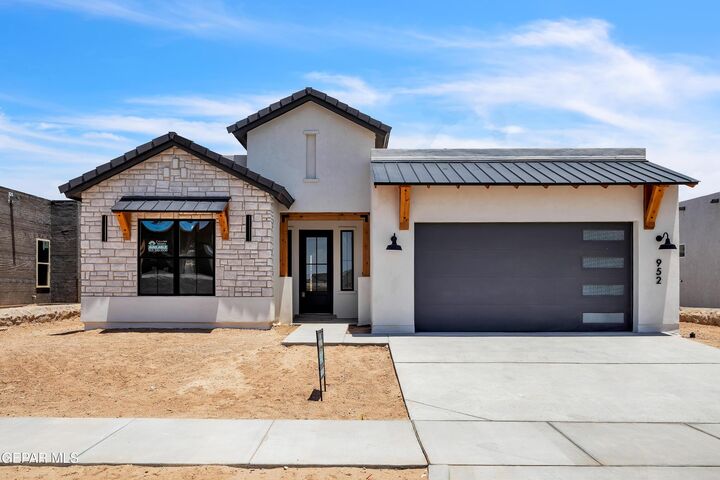 Property Photo: 7252 Bobcat Hollow Drive TX 79911