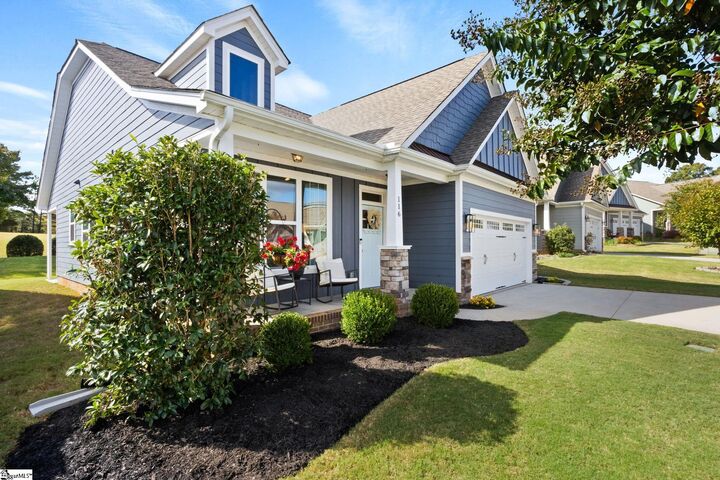 Property Photo: 116 Cherrybark Lane SC 29687