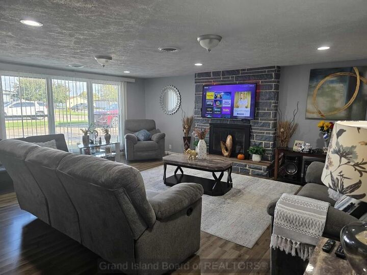 Property Photo: 404 W Stolley Park Ave NE 68801