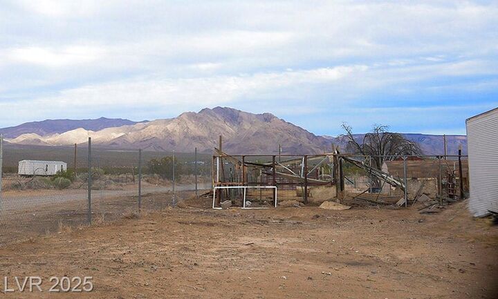 Property Photo: 75 West Obsidian Avenue NV 89019