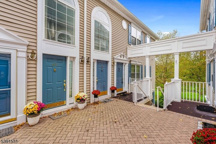 Property Photo: 615 Magnolia Ln NJ 08876