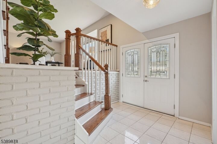 Property Photo:  4 Ellis Rd  NJ 07006