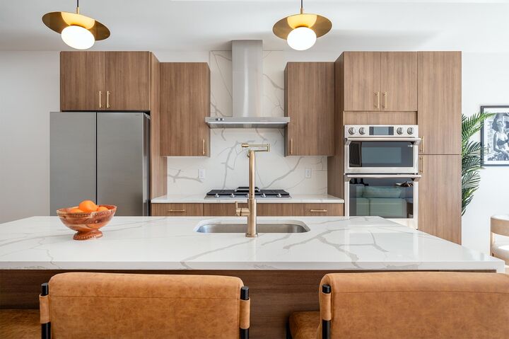 Property Photo: 17 Leonard St 3 NJ 07307