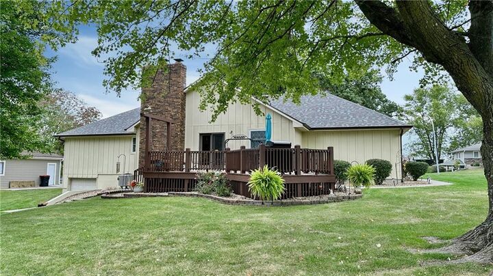 Property Photo:  904 Lake Manor Drive  MO 64683 