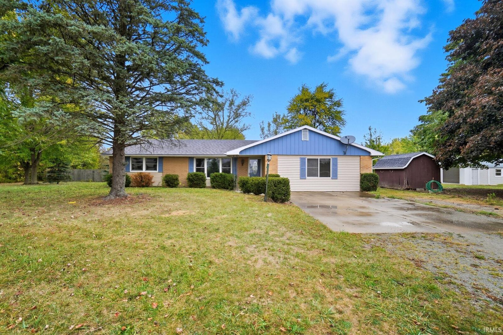 Property Photo: 4395 E Lincolnway Road IN 46725-9052