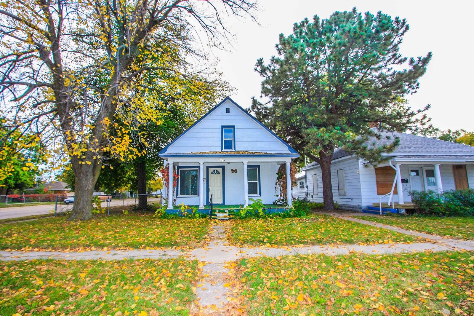Property Photo: 2102 W 5 NE 69101