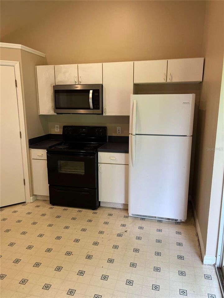 Property Photo: 10354 Rocking A Run FL 32825