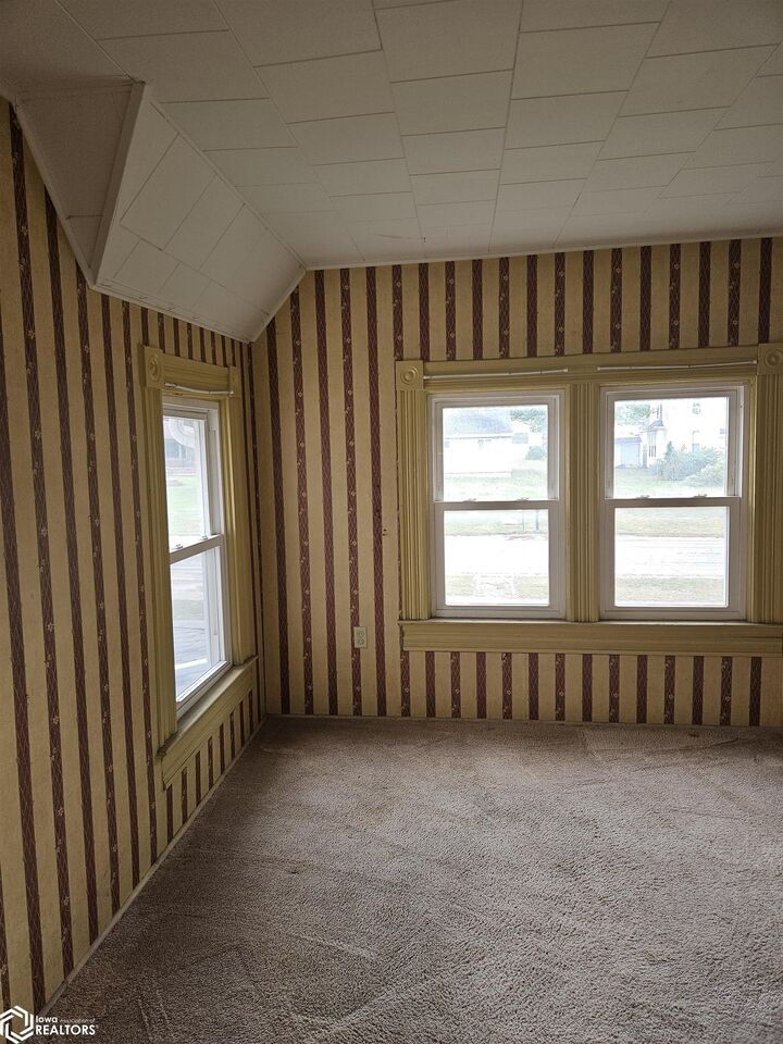 Property Photo:  329 E Third St.  IL 62330 