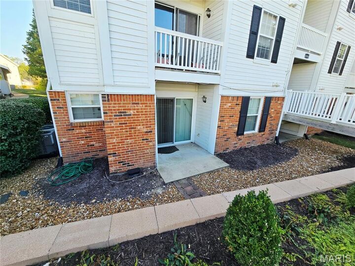 Property Photo: 16566 Victoria Crossing Drive C MO 63040