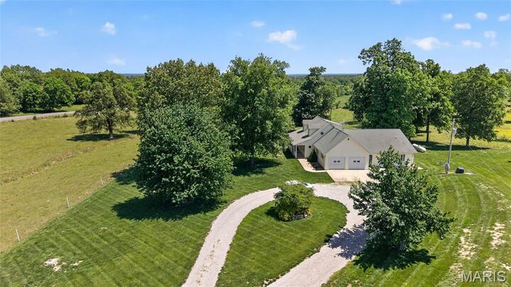Property Photo:  18320 State Highway Kk  MO 63781 