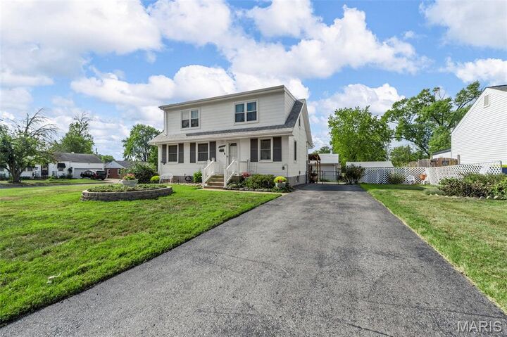 4501 Saint Leo Lane  St Ann MO 63074 photo