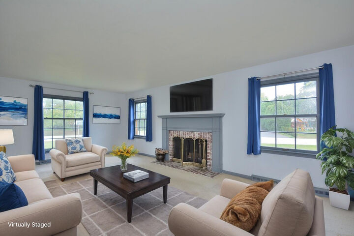 Property Photo:  2213 W Club View Dr  WI 53209 