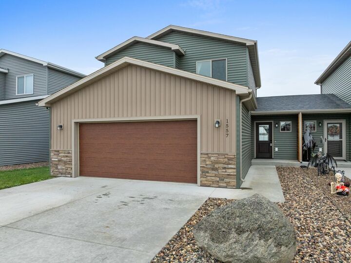 Property Photo: 1557 47th Loop SE ND 58701