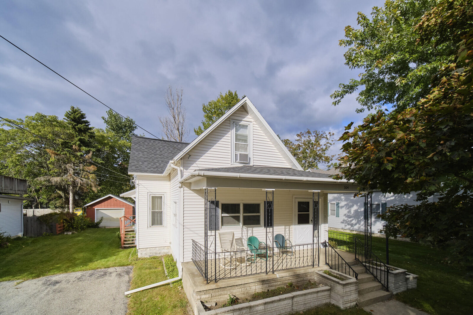 Property Photo:  304 1st Avenue  MI 49660 