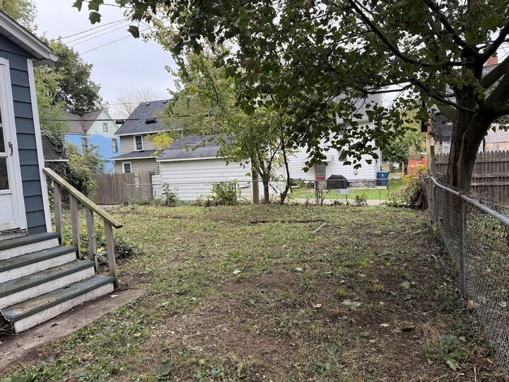 Property Photo:  913 Bryant Street  MI 49001