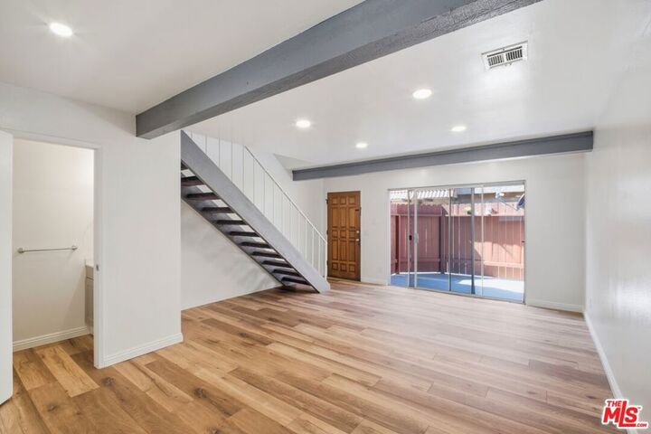 622 W Regent Street 5  Inglewood CA 90301 photo