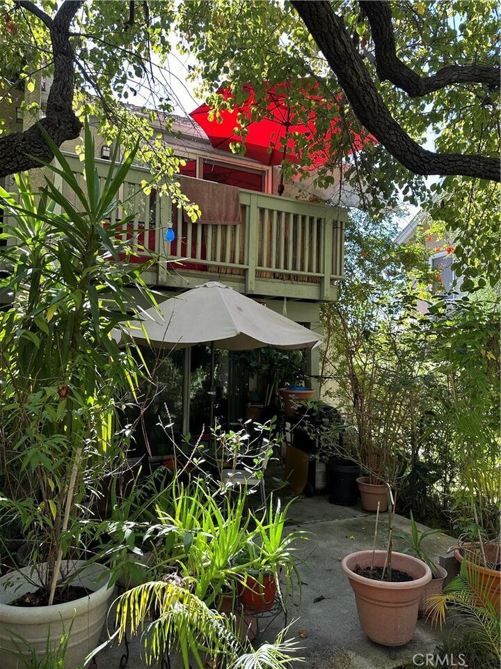 Property Photo: 7050 Shoup CA 91303