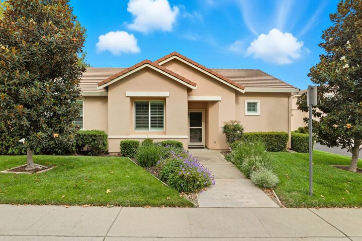 28 Genoa Court  Sacramento CA 95831 photo