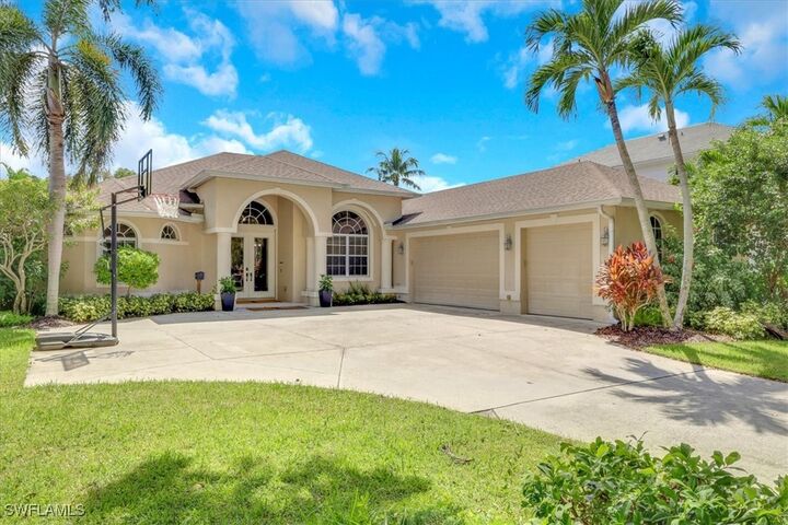 1140 10th Avenue N  Naples FL 34102 photo