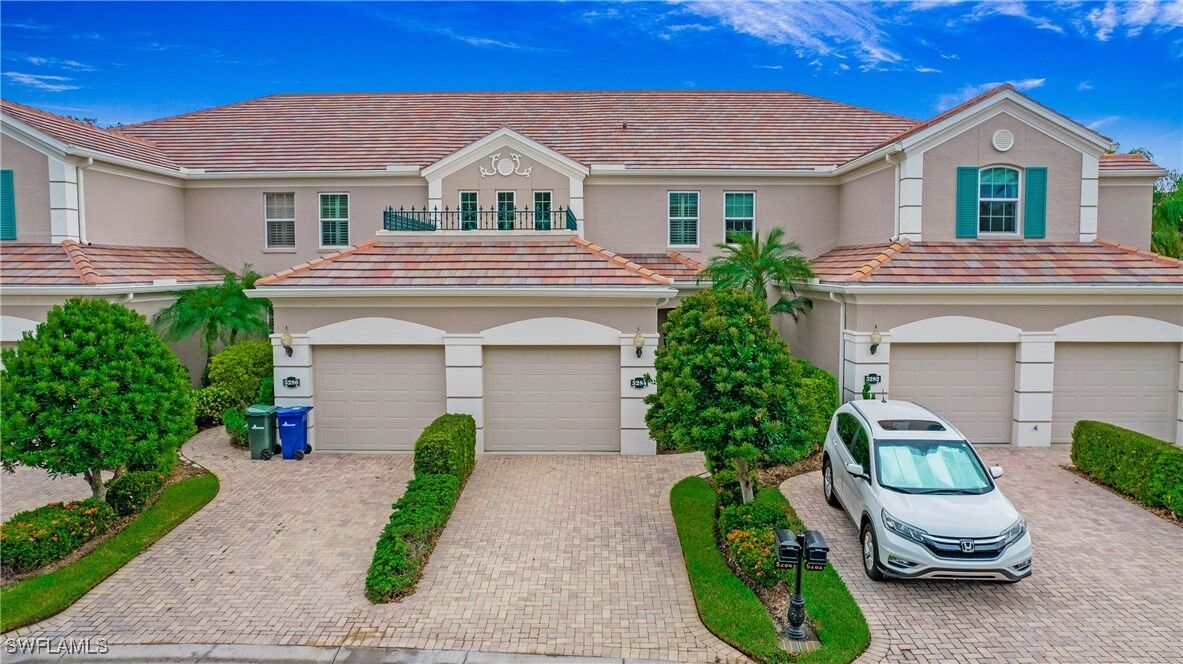 Property Photo:  5284 Descanso Court 103B19  FL 34238 