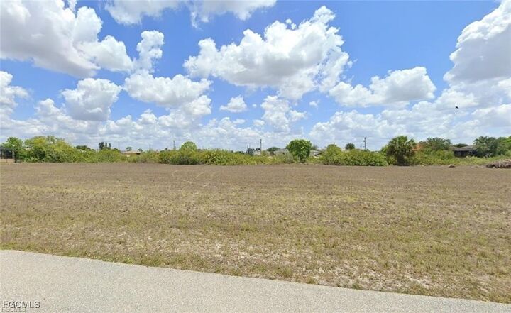 Property Photo:  2231 NW 7th Avenue  FL 33993 