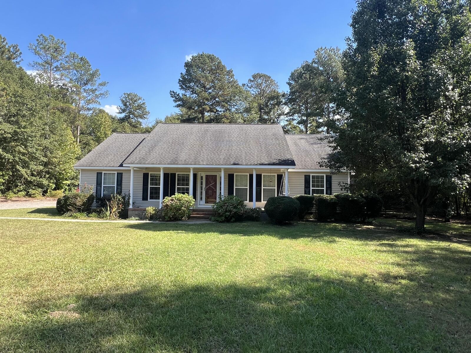 Property Photo: 338 Devonshire Drive GA 30824