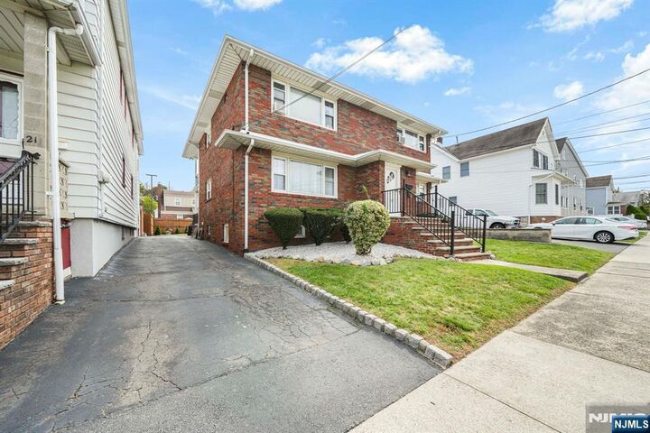 Property Photo:  25 Newby Avenue  NJ 07424 