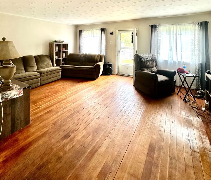 Property Photo:  1021 S Wyoming Street  MT 59701