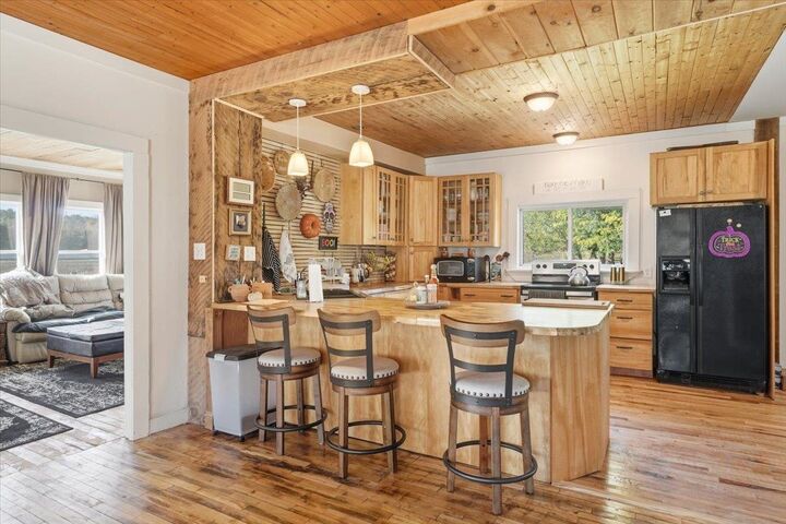Property Photo: 84 Beebe Hill Road VT 05468