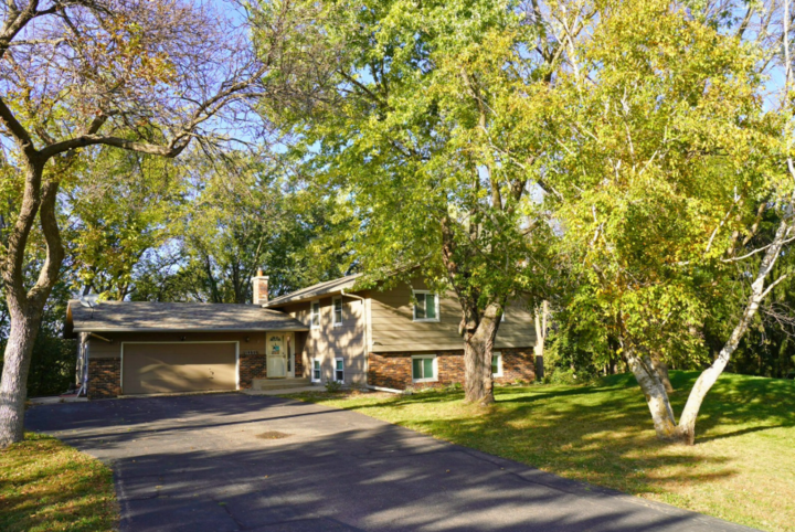 16056 Creekwood Road  Prior Lake MN 55372 photo