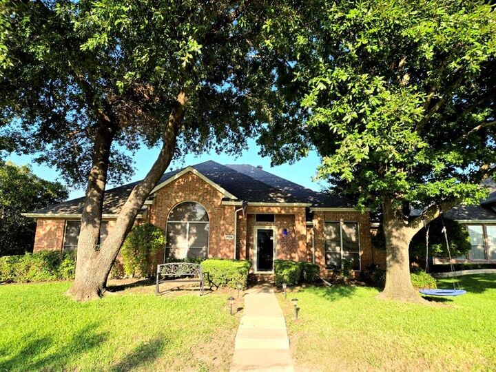 Property Photo: 7724 Orly Court TX 75025