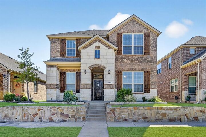 Property Photo: 2209 Barx Drive TX 75068