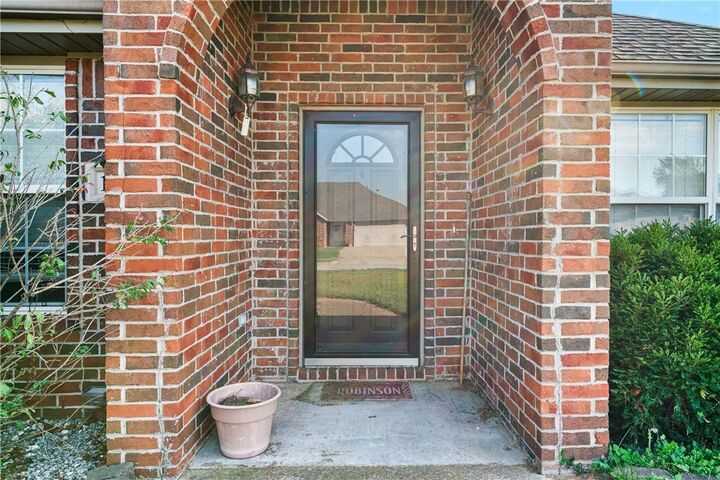 Property Photo: 1304 E Courage AR 72761