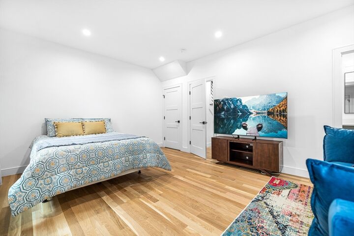 Property Photo:  25 Tolman St 2  MA 02453