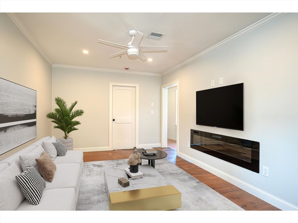 Property Photo: 369 Grant 2 MA 01702