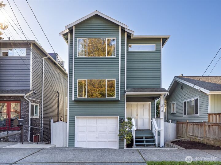 1213 N 43rd Street  Seattle WA 98103 photo