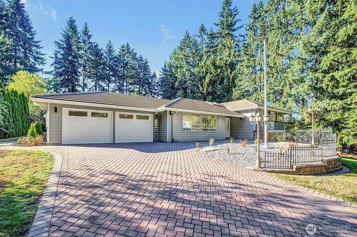 Property Photo: 1622 175th Street SW WA 98037