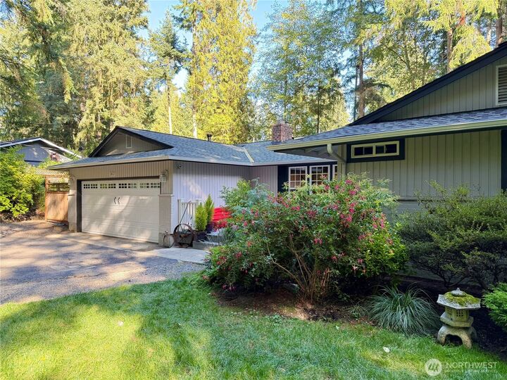 Property Photo: 3813 70th Avenue NW WA 98335