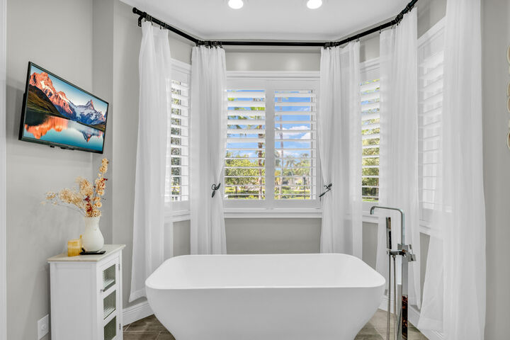 Property Photo:  4661 Manderly Drive  FL 33449 