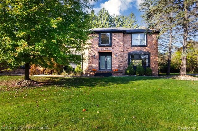 Property Photo: 9418 Oakmont Drive MI 48439