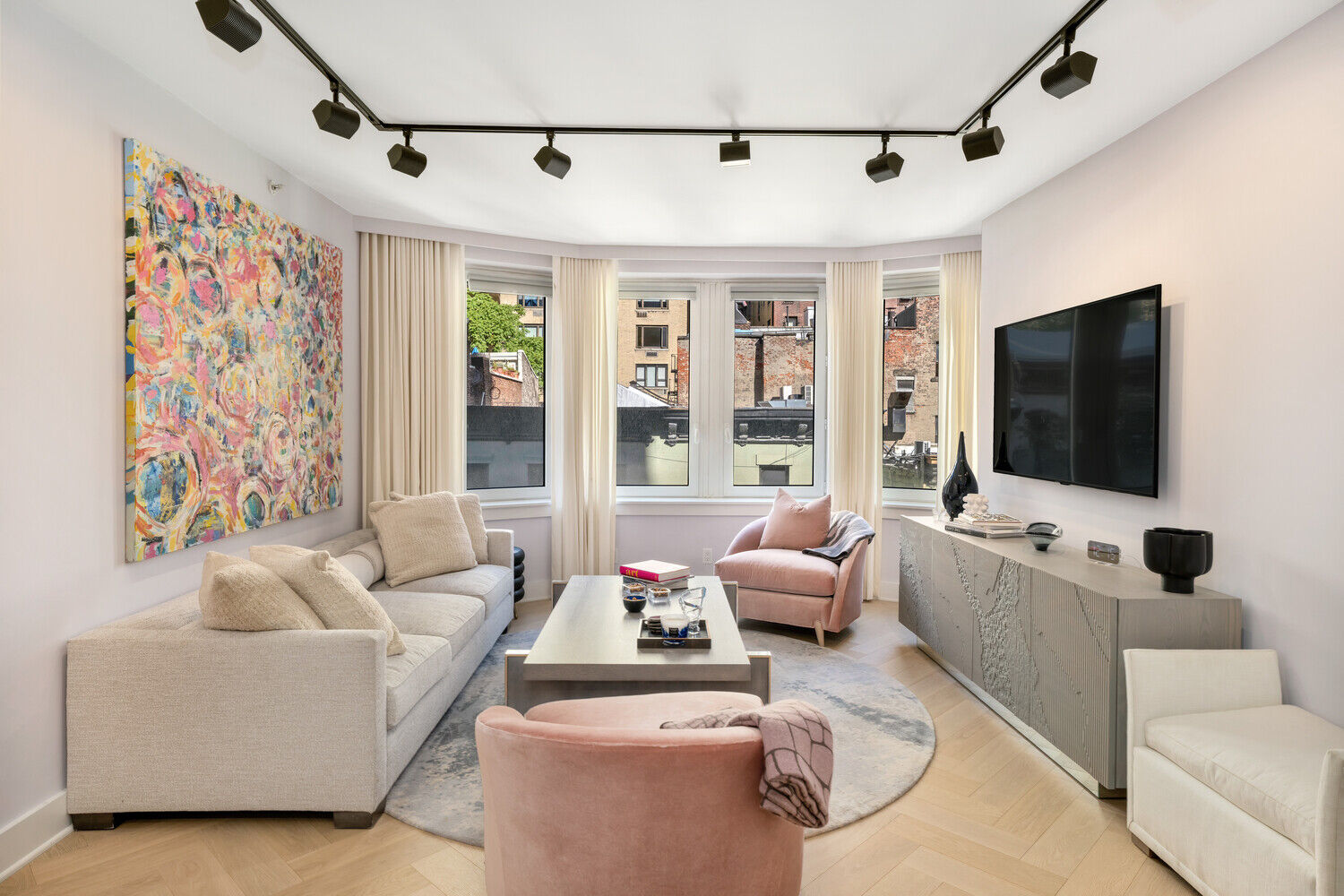 Property Photo:  188 E 78th Street 5D  NY 10075